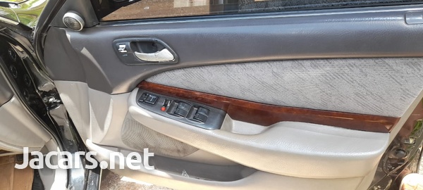 Honda Inspire 2,5L 2000-9