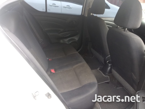 Nissan Latio 1,3L 2013-12