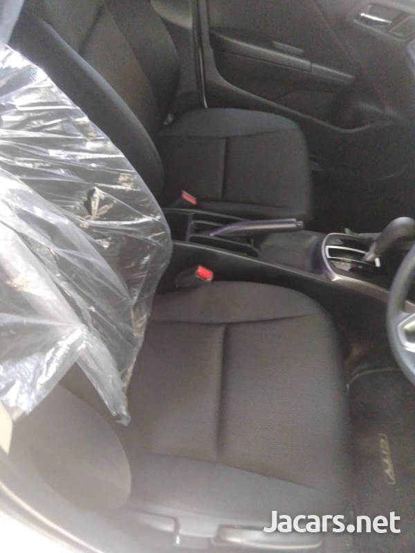 Honda Grace 1,5L 2020-5