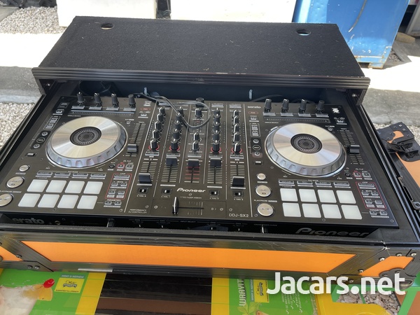 Pioneer SX2 Dj Controller with Case-4