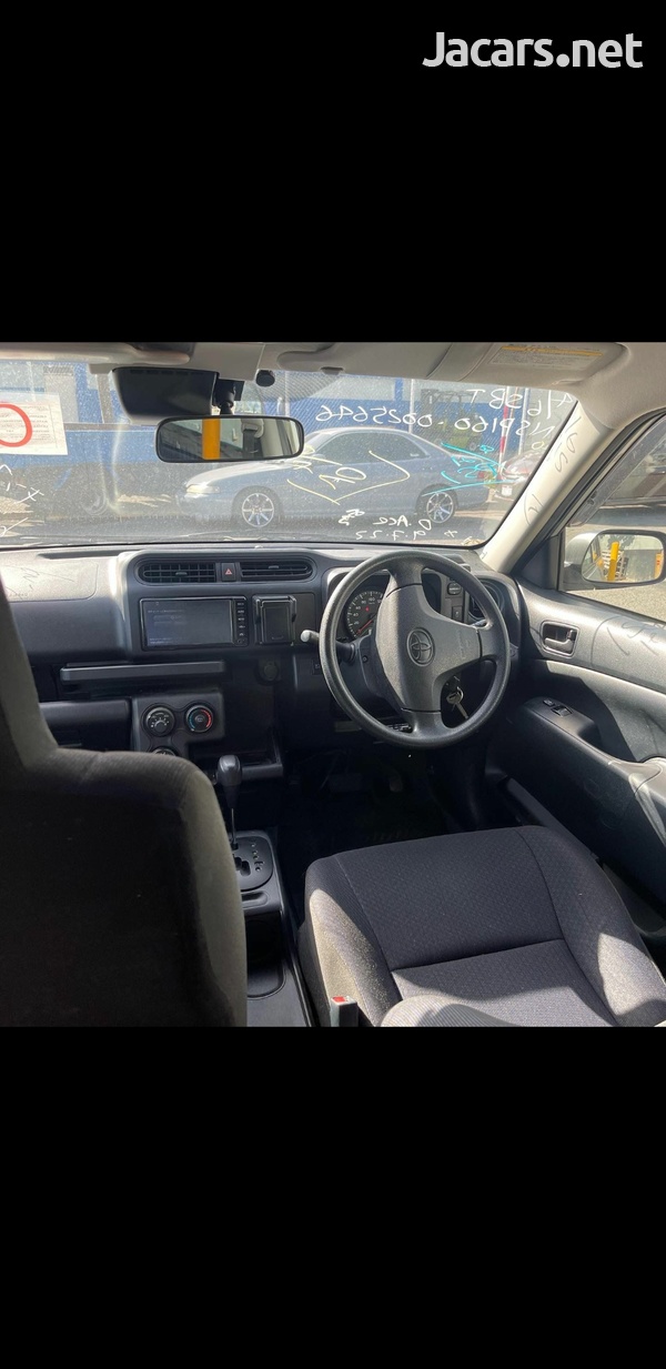 Toyota Probox 1,5L 2017-4