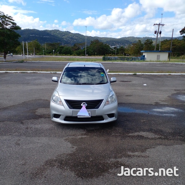 Nissan Latio 1,2L 2014-4