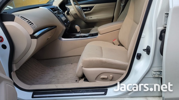 Nissan Teana 2,0L 2019-7