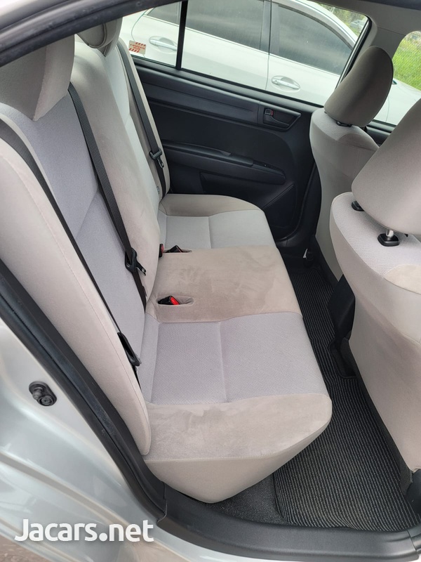 Toyota Axio 1,5L 2016-9