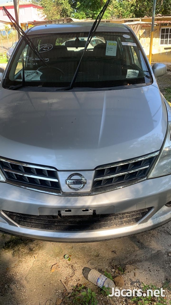 Nissan Tiida 1,5L 2012-1