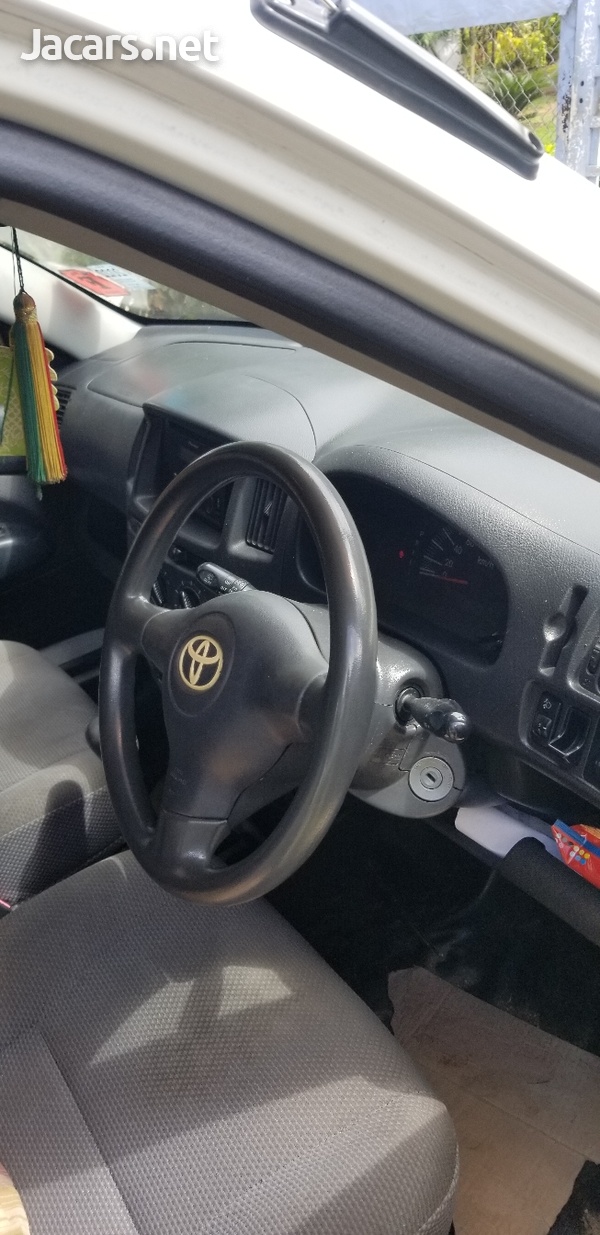 Toyota Succeed 1,5L 2013-2