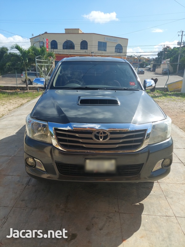2012 Hilux vigo G 4x4 automatic-4