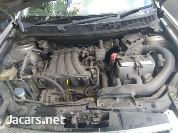 Nissan Dualis 2,0L 2013-6