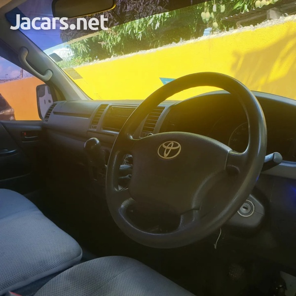 Toyota Hiace 3,0L 2008-5