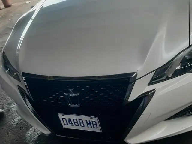 Toyota Crown Athlete 2,0L 2016, Saint Catherine - 9