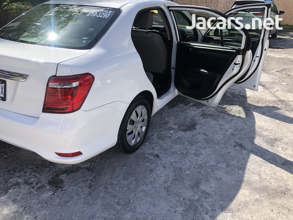 Toyota Axio 1,5L 2015-4