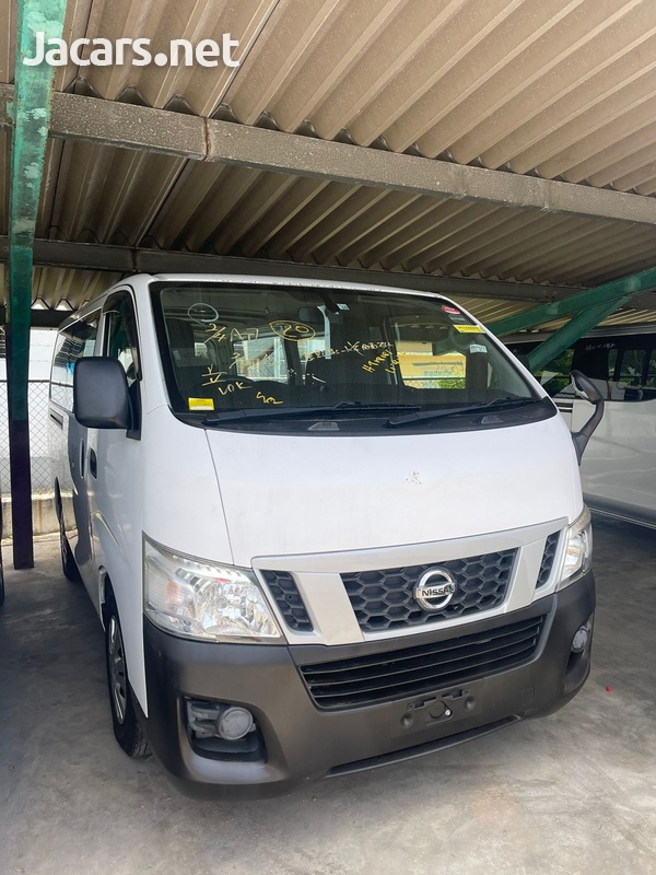 Nissan Caravan 2,0L 2014-1
