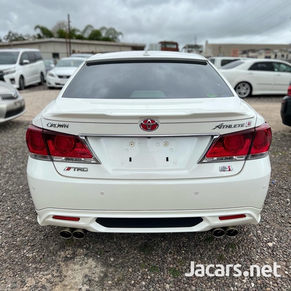 Toyota Crown 2,5L 2013-5