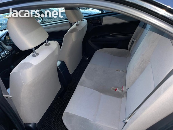Toyota Axio 1,5L 2014-7