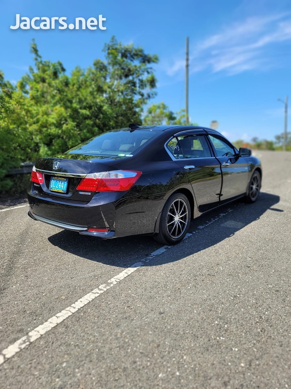 Honda Accord 1,5L 2014-7
