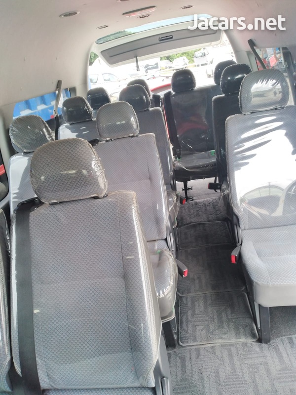 Toyota Hiace 3,0L 2013-15