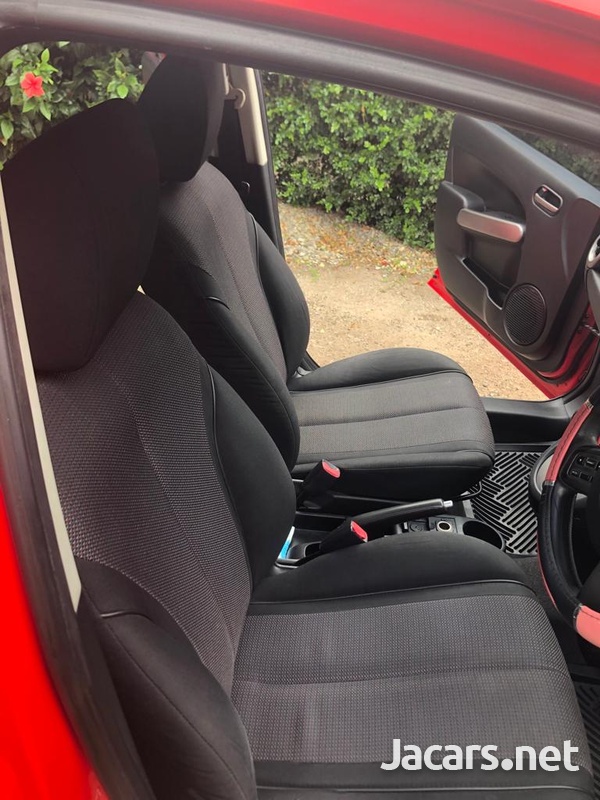 Mazda 2 1,5L 2011-6