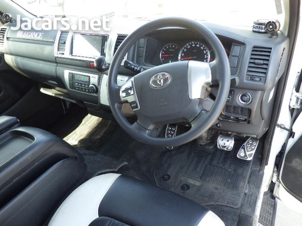 Toyota Hiace 2,0L 2014-10