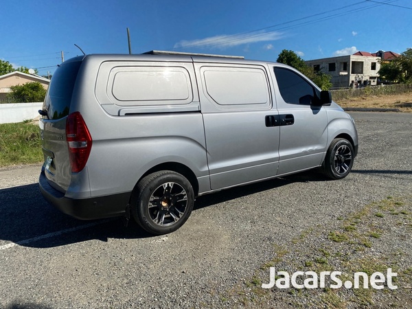 2018 Hyundai h1-2