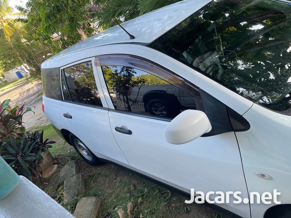 Nissan AD Wagon 1,6L 2015-2
