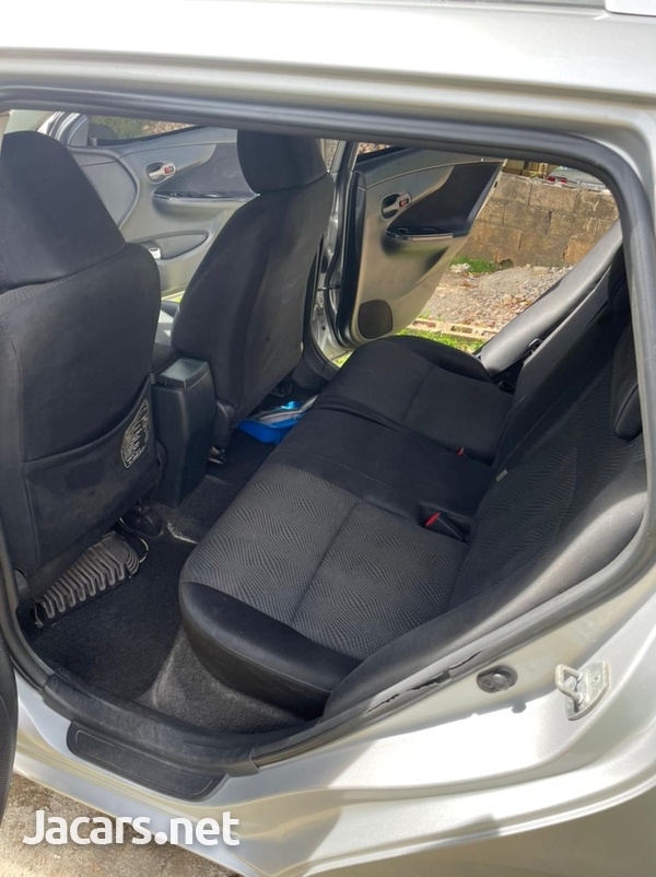Toyota Fielder 1,5L 2012-4