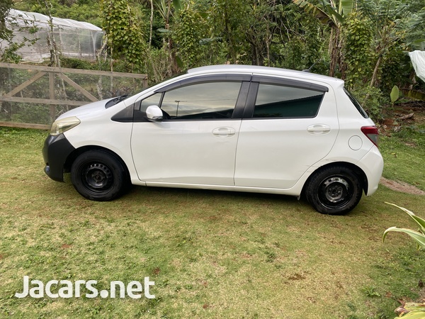 Toyota Vitz 1,0L 2014-2