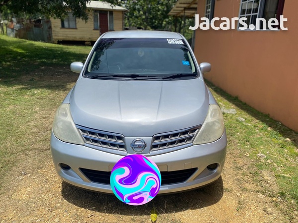 Nissan Tiida 1,6L 2010-1