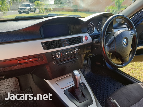 BMW 3-Series 2,0L 2011-8