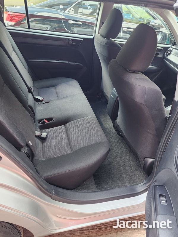 Toyota Fielder 1,5L 2017-11