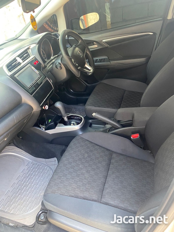 Honda Fit 1,5L 2014-4