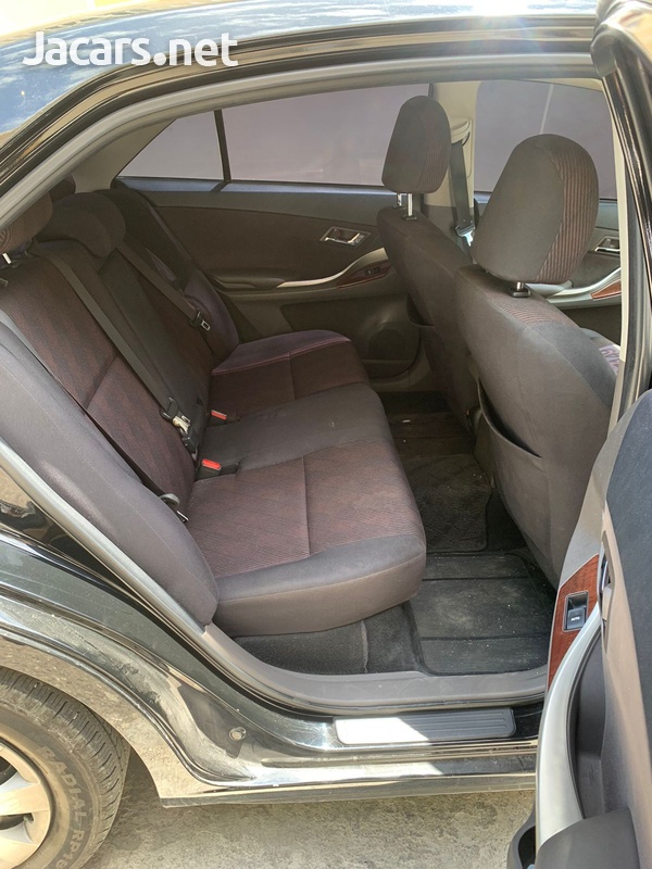 Toyota Premio 1,8L 2013-3