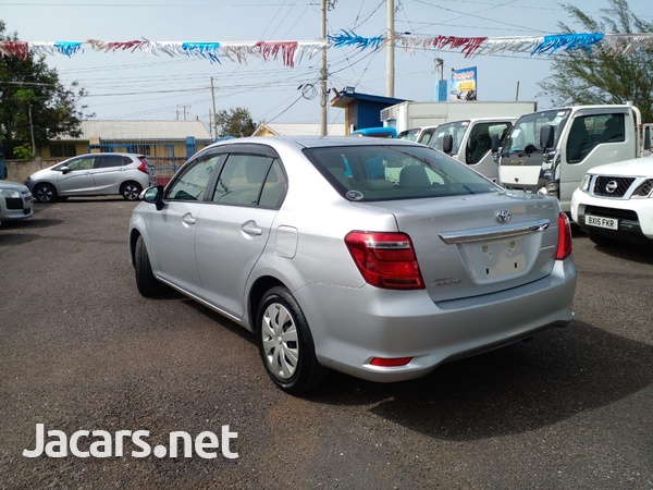 Toyota Axio 1,5L 2017-13