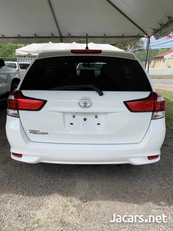 Toyota Fielder 1,5L 2016-7