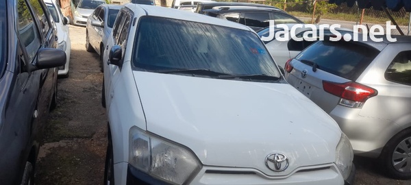 Toyota Probox 1,3L 2015-1