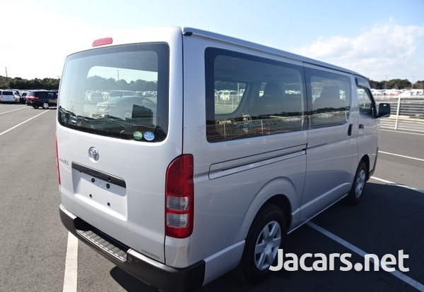 Toyota Regius 1,9L 2016-5