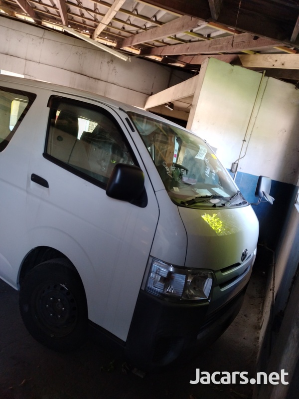 2017 Toyota Hiace-3