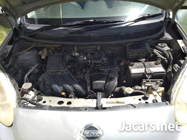 Nissan March 1,2L 2011-3