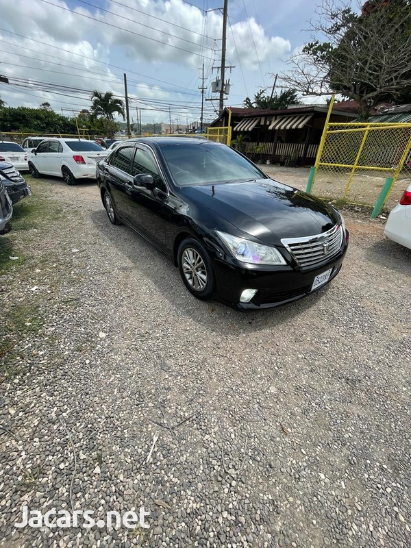 Toyota Crown 2,5L 2010-1