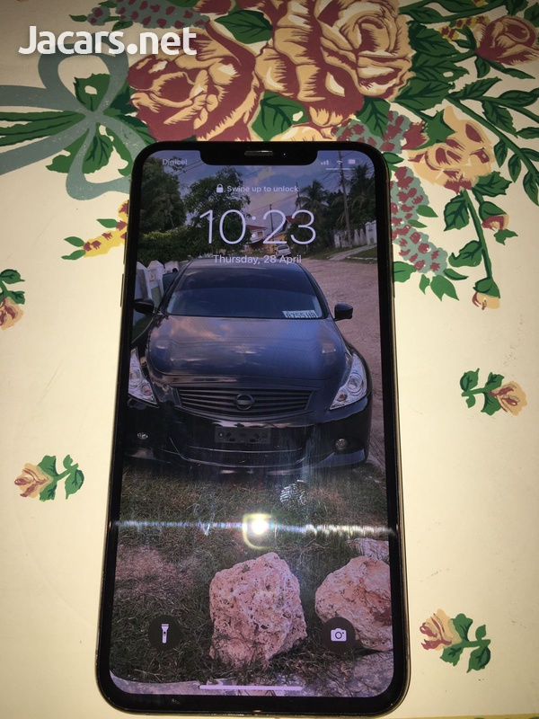 iPhone XS Max-1
