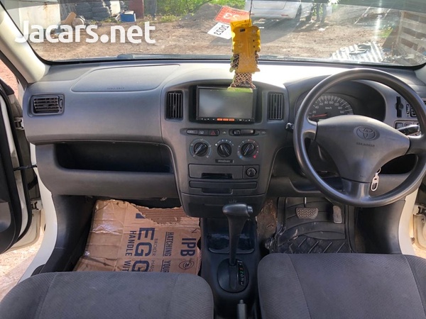 Toyota Probox 1,5L 2012-4