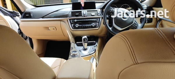 BMW 3-Series 2,0L 2014-5