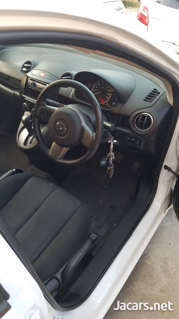 Mazda Demio 1,5L 2014-6