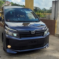 Toyota Voxy 2,0L 2014 Toyota Voxy 2,0L 2014