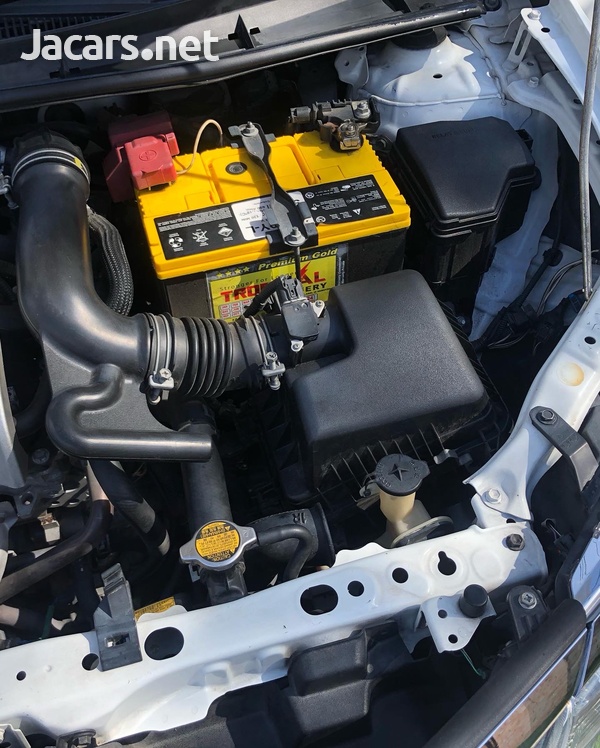 Toyota Axio 1,5L 2015-6