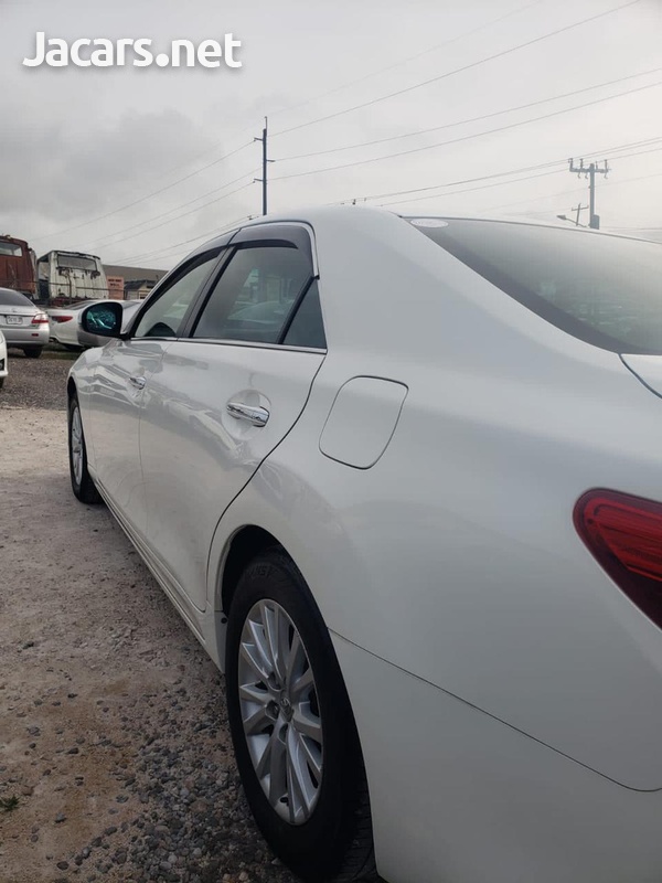 Toyota Mark X 2,5L 2013-2
