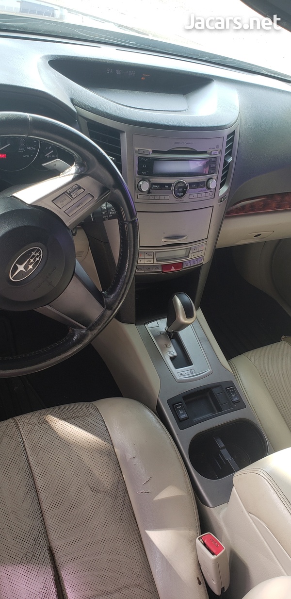 Subaru Outback 2,5L 2011-4