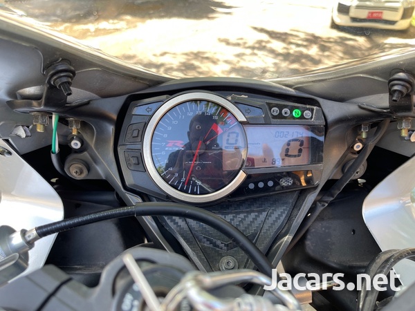 2018 Suzuki GSXR-600-5