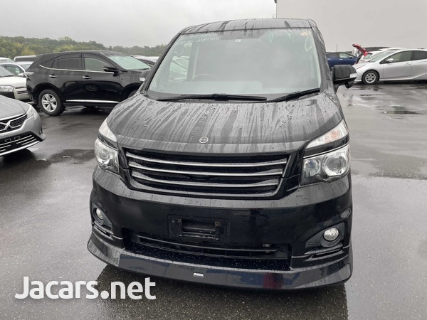 Toyota Voxy 2,0L 2013-2