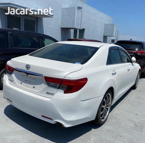 Toyota Mark X 2,5L 2014-4