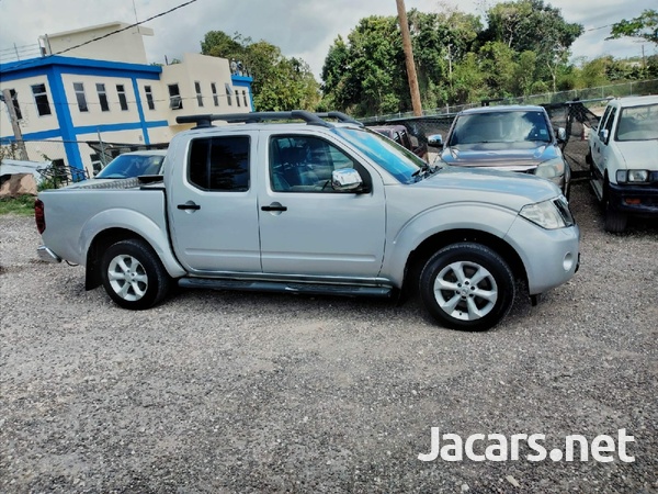 Nissan Navara 2,4L 2010-3